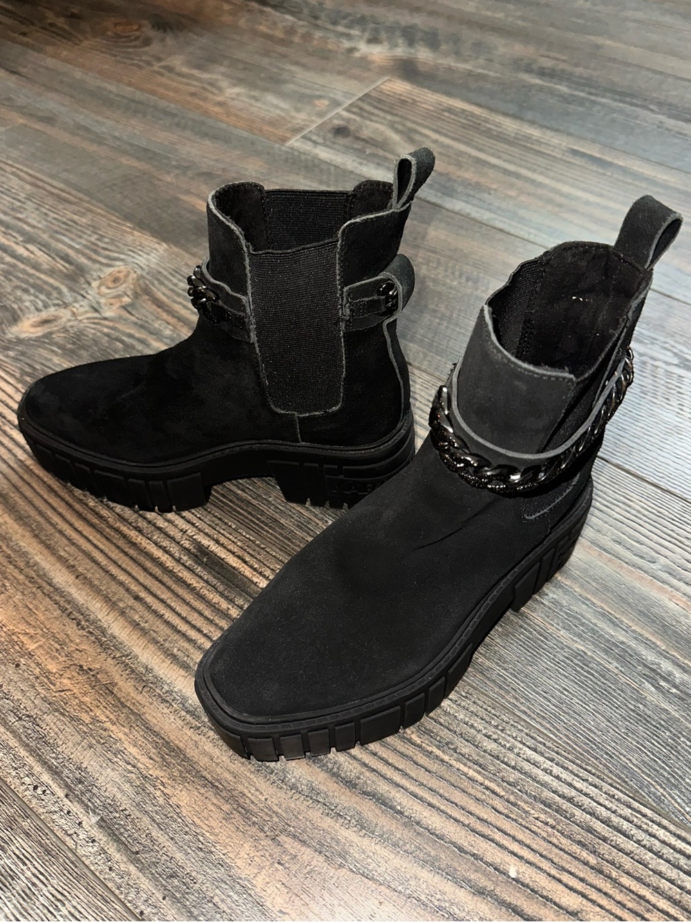 Karl Lagerfeld Women's Chunky Black Suede Chain-Trim Platform Chelsea Boots